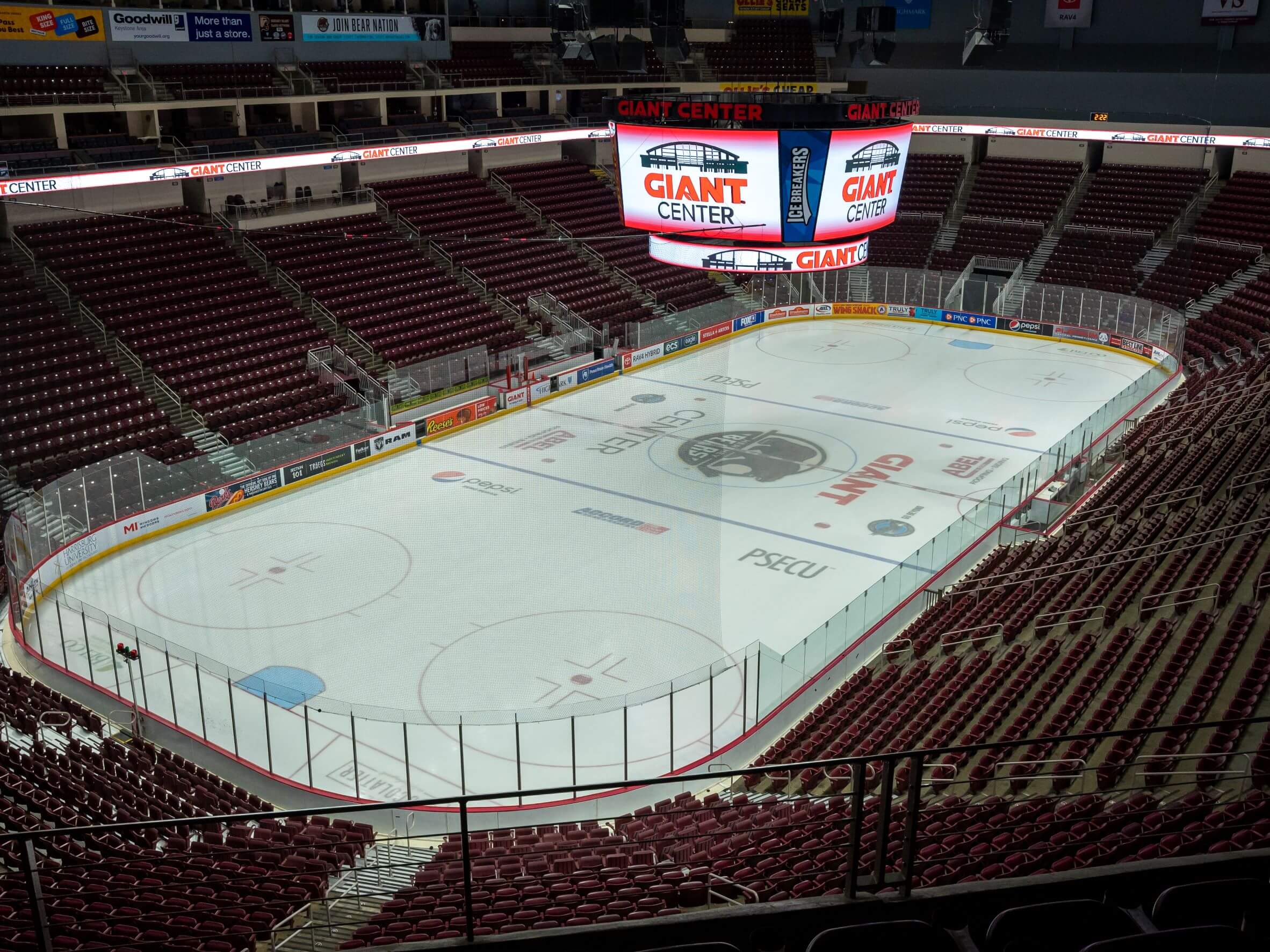 Giant Center Wwe Seating Chart